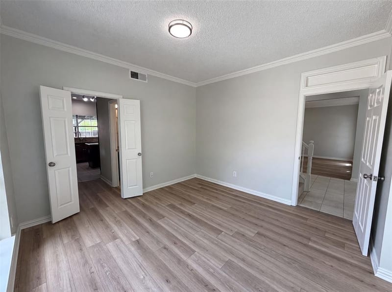 317 Riverwalk Lane, Irving TX 75063 - Photo 12
