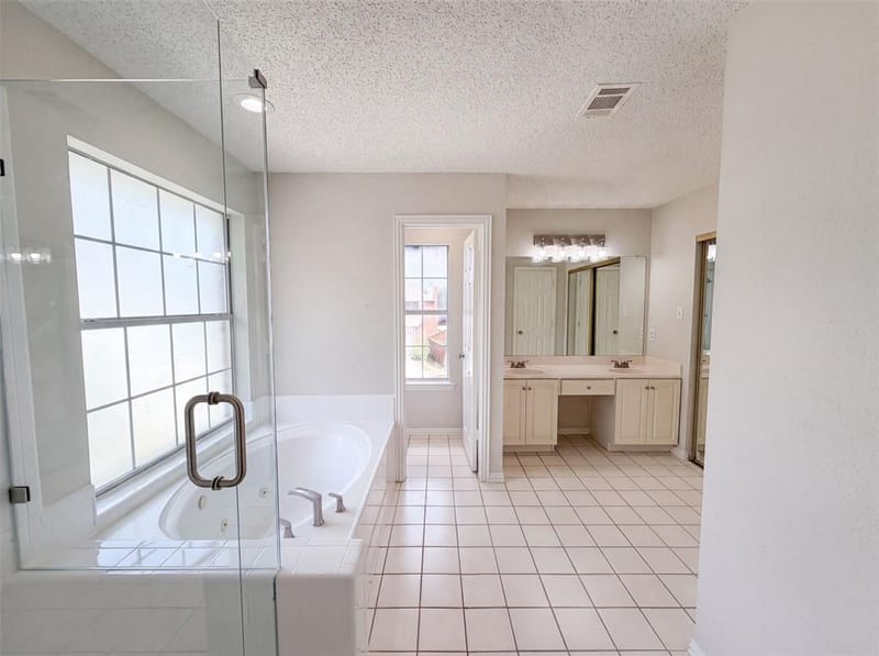 317 Riverwalk Lane, Irving TX 75063 - Photo 19