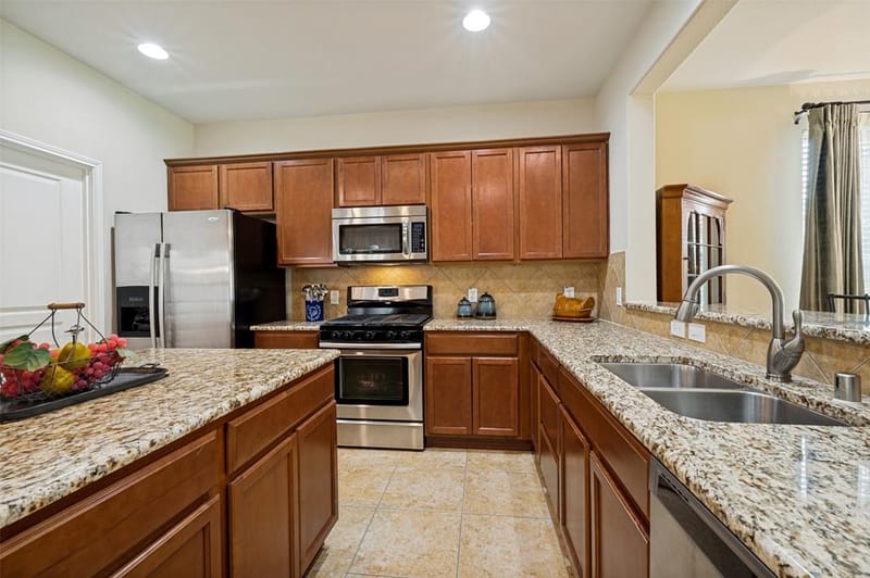 1843 Windy Hill Drive, Frisco TX 75036 - Photo 7