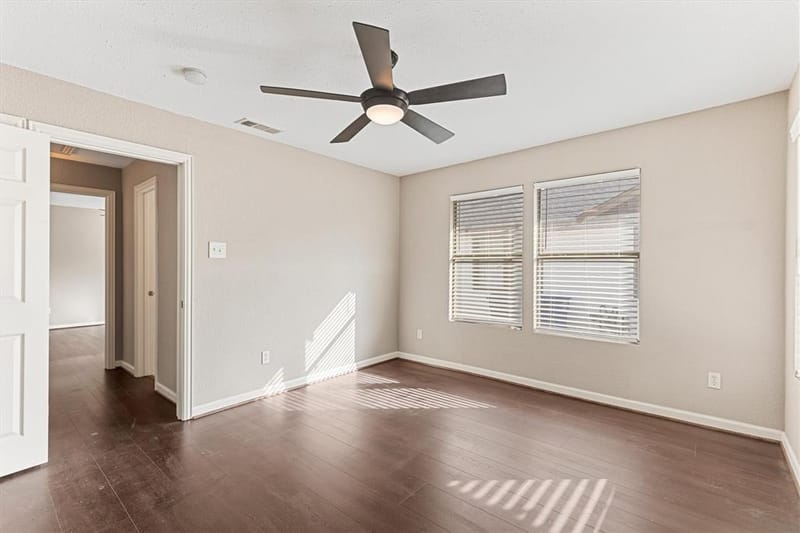 1130 S Montreal Avenue, Dallas TX 75208 - Photo 26