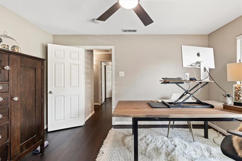 1130 S Montreal Avenue, Dallas TX 75208 - Photo 20