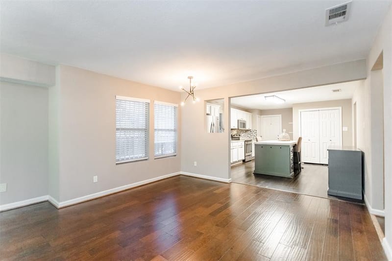 1130 S Montreal Avenue, Dallas TX 75208 - Photo 9
