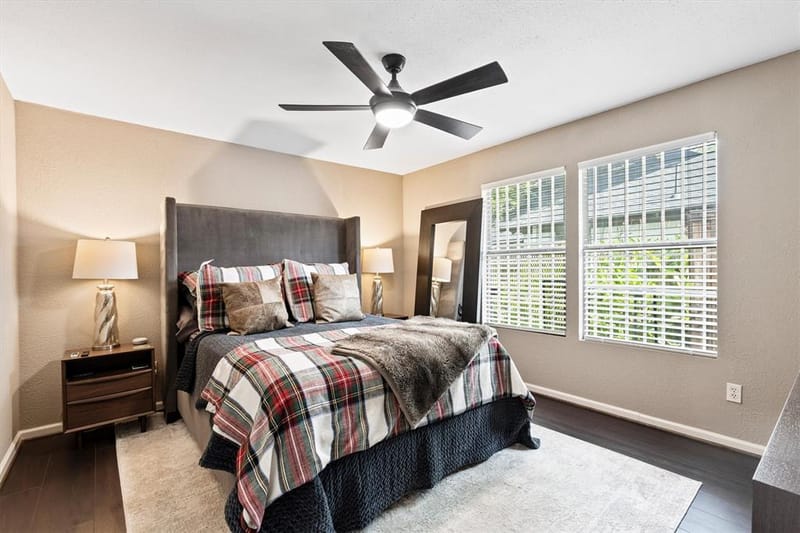 1130 S Montreal Avenue, Dallas TX 75208 - Photo 15
