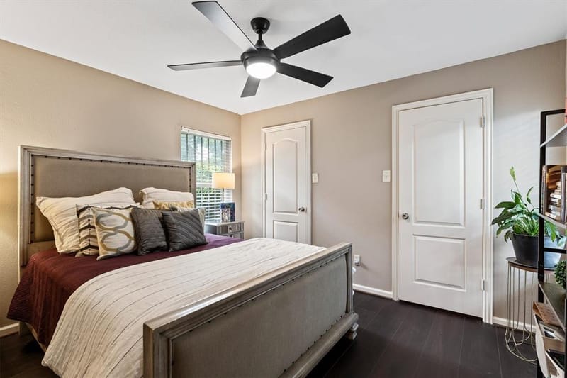 1130 S Montreal Avenue, Dallas TX 75208 - Photo 21