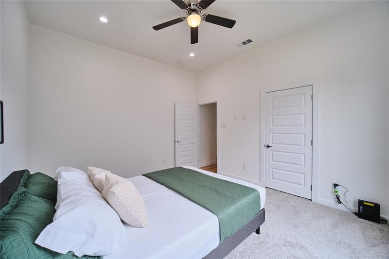 1350 Strickland Street, Dallas TX 75216 - Photo 23