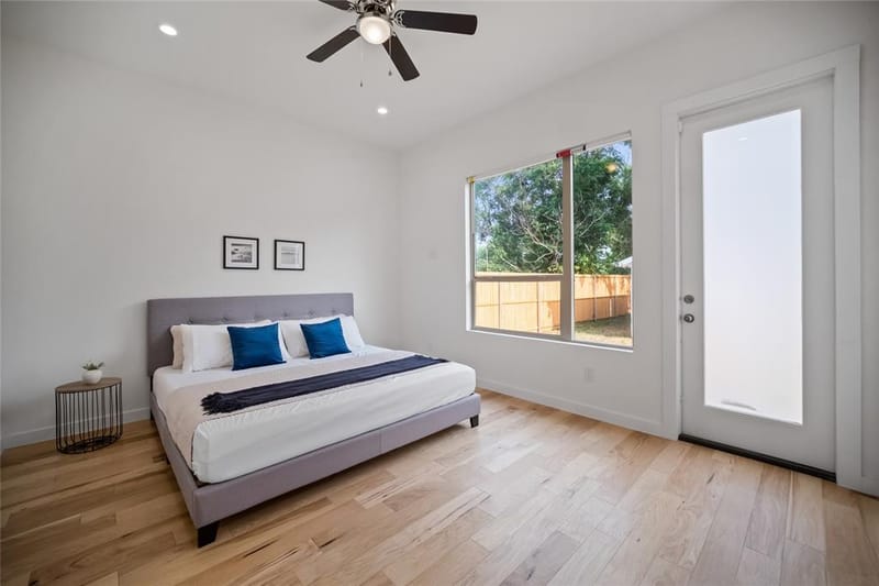 1350 Strickland Street, Dallas TX 75216 - Photo 13