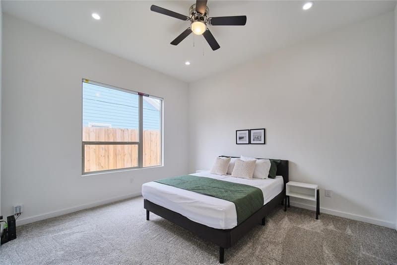 1350 Strickland Street, Dallas TX 75216 - Photo 22