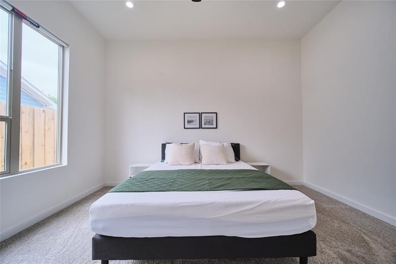 1350 Strickland Street, Dallas TX 75216 - Photo 24