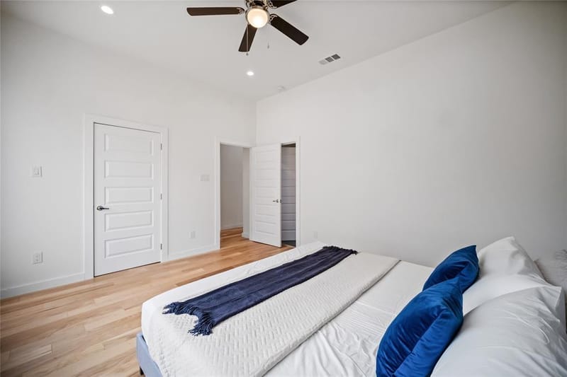 1350 Strickland Street, Dallas TX 75216 - Photo 14