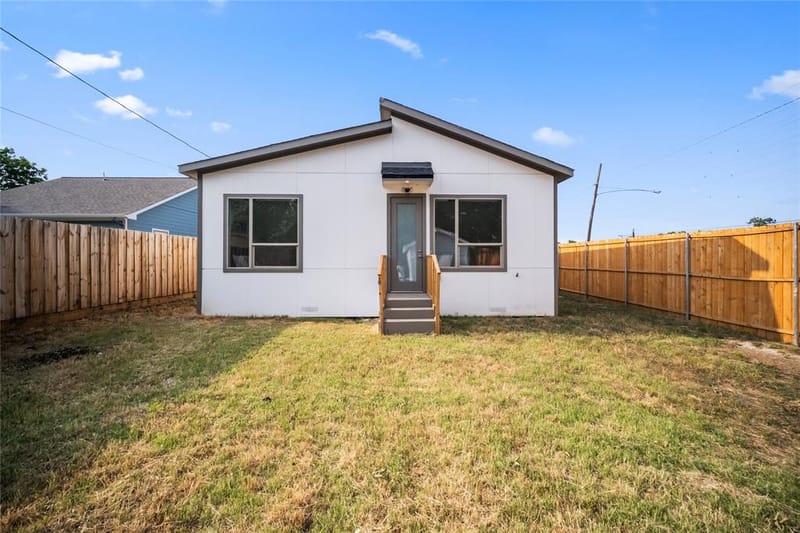 1350 Strickland Street, Dallas TX 75216 - Photo 25