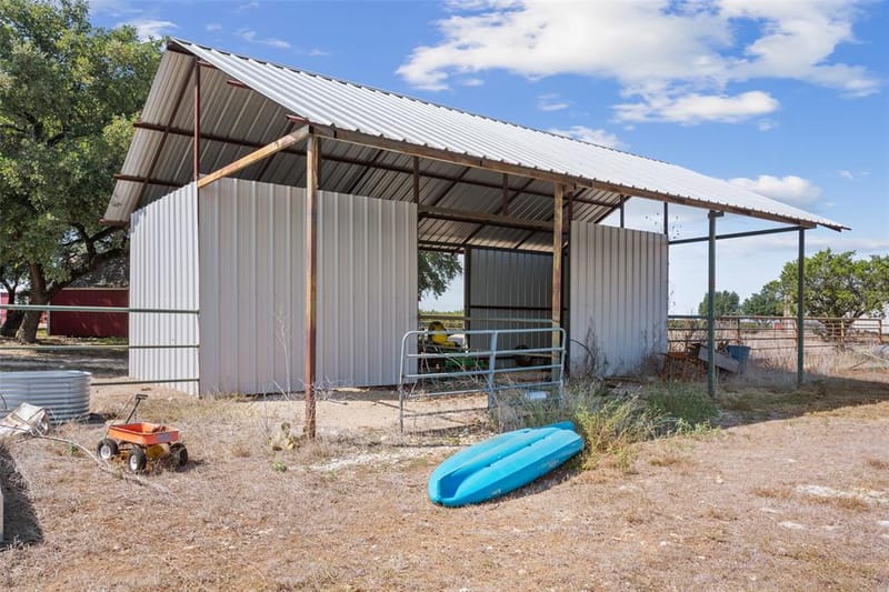 564 Sam Bass Road, McGregor TX 76657 - Photo 36