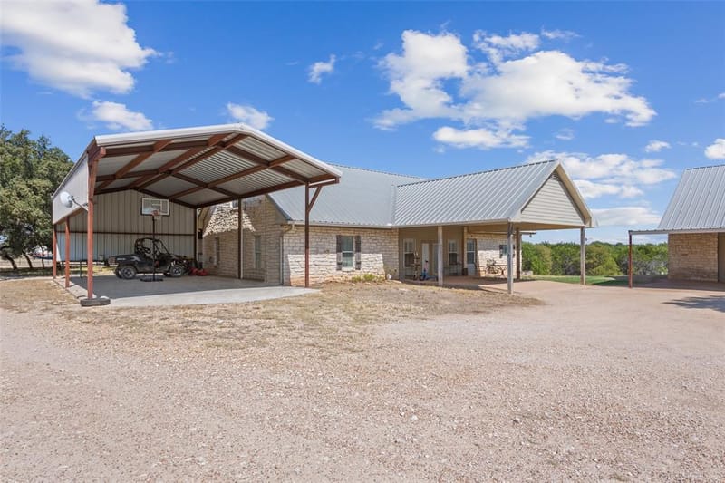564 Sam Bass Road, McGregor TX 76657 - Photo 28