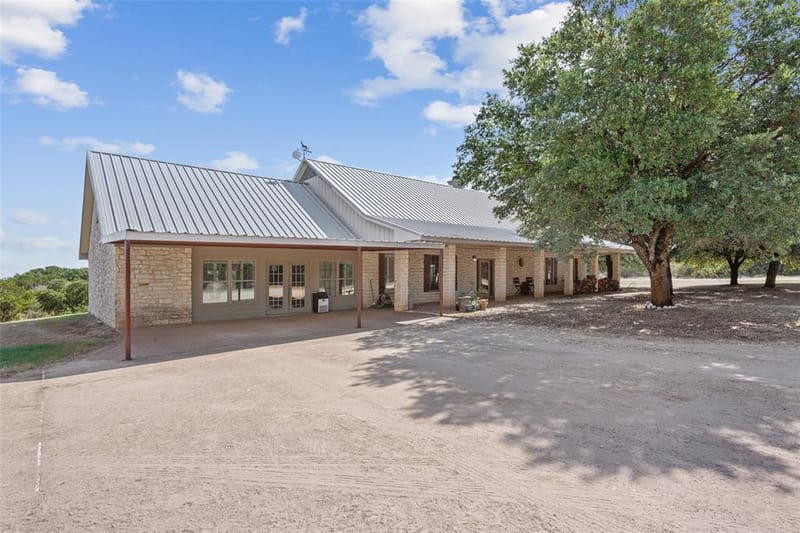 564 Sam Bass Road, McGregor TX 76657 - Photo 5
