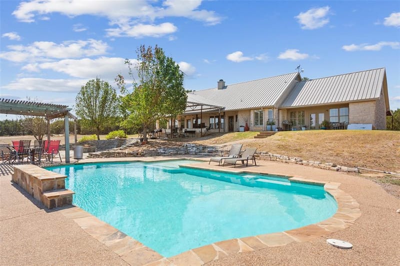 564 Sam Bass Road, McGregor TX 76657 - Photo 25