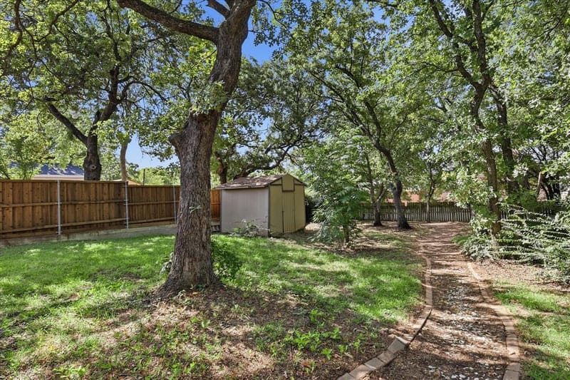 332 Ruth Street, Denton TX 76205 - Photo 27