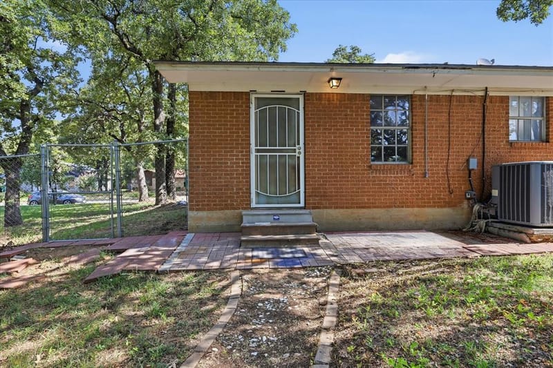 332 Ruth Street, Denton TX 76205 - Photo 26