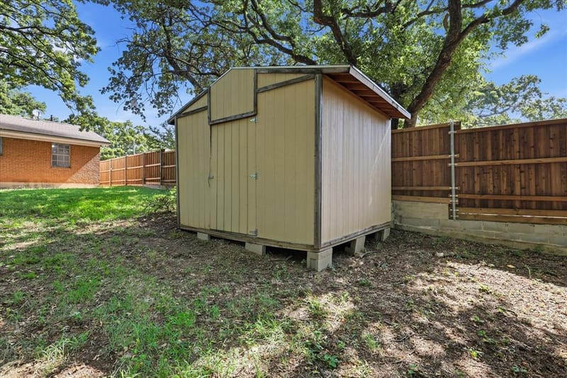 332 Ruth Street, Denton TX 76205 - Photo 31