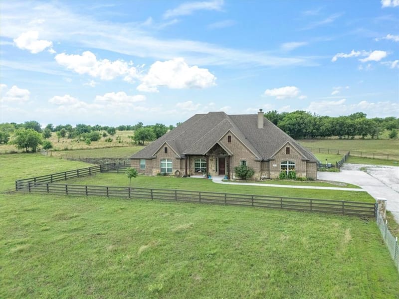 25459 Dove Hollow Drive, Justin TX 76247 - Photo 2