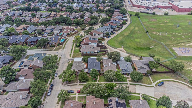 2903 Golden Gate Court, Carrollton TX 75007 - Photo 34