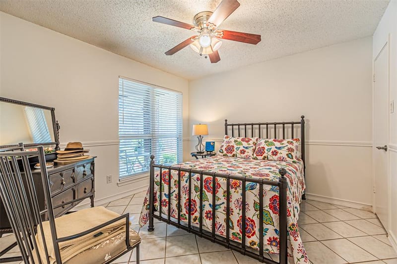 2903 Golden Gate Court, Carrollton TX 75007 - Photo 19