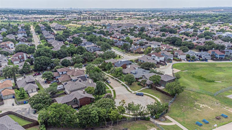 2903 Golden Gate Court, Carrollton TX 75007 - Photo 35
