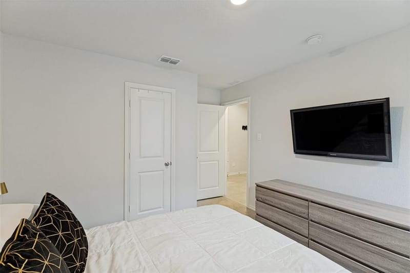 9465 Doverglen Drive, Fort Worth TX 76131 - Photo 6