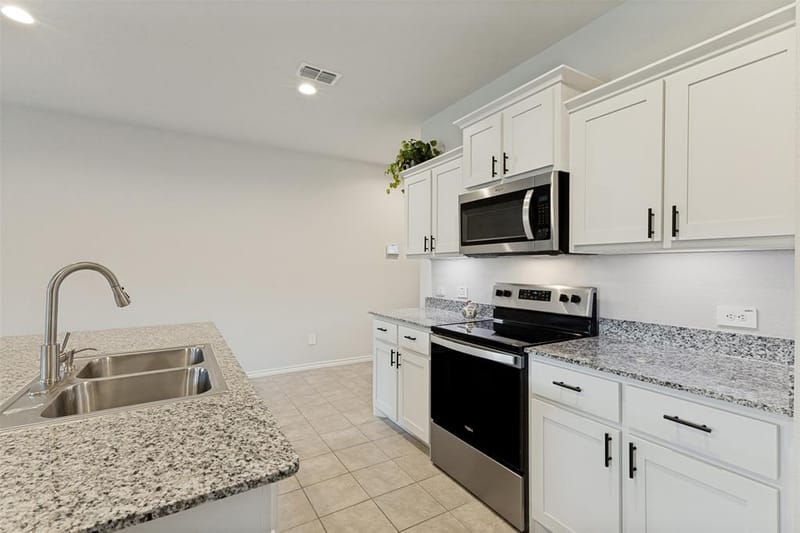 9465 Doverglen Drive, Fort Worth TX 76131 - Photo 13