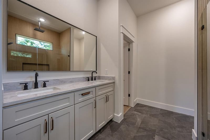 2904 Hiawatha Trail, Lake Worth TX 76135 - Photo 10
