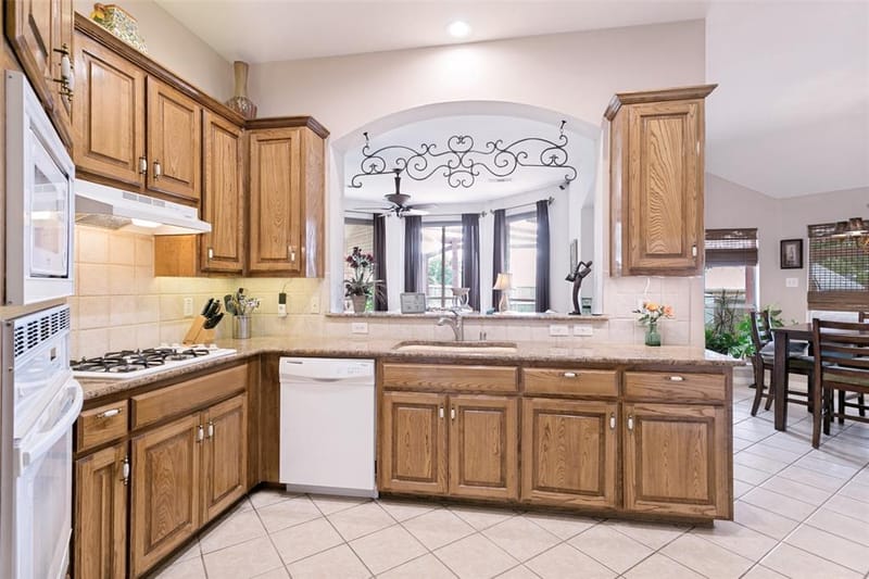 2304 Castlegate Drive, Corinth TX 76210 - Photo 14