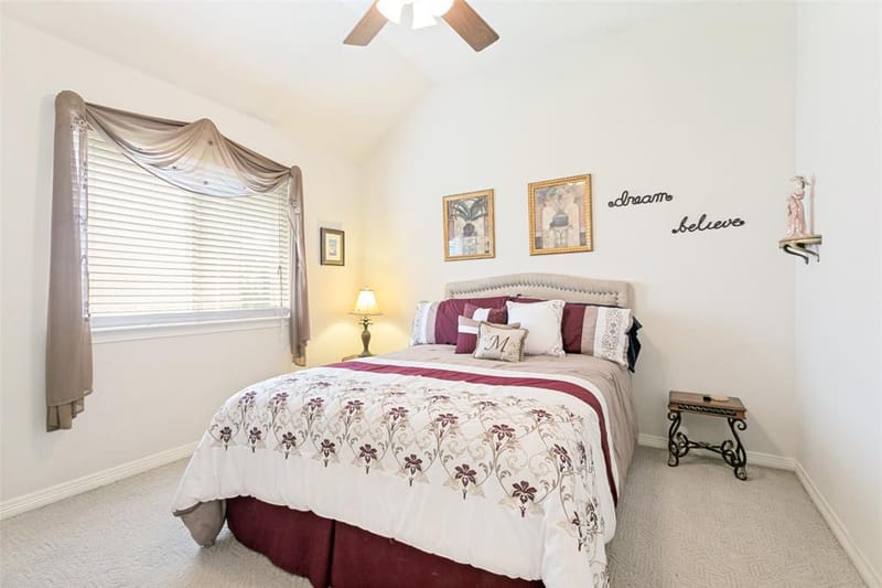 2304 Castlegate Drive, Corinth TX 76210 - Photo 18