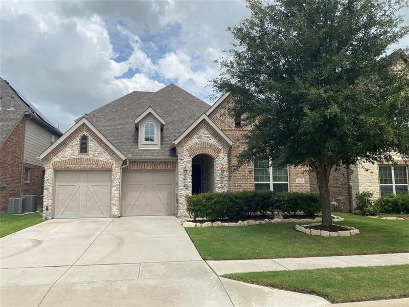 9932 Haversham Drive, Fort Worth TX 76131 - Photo 2