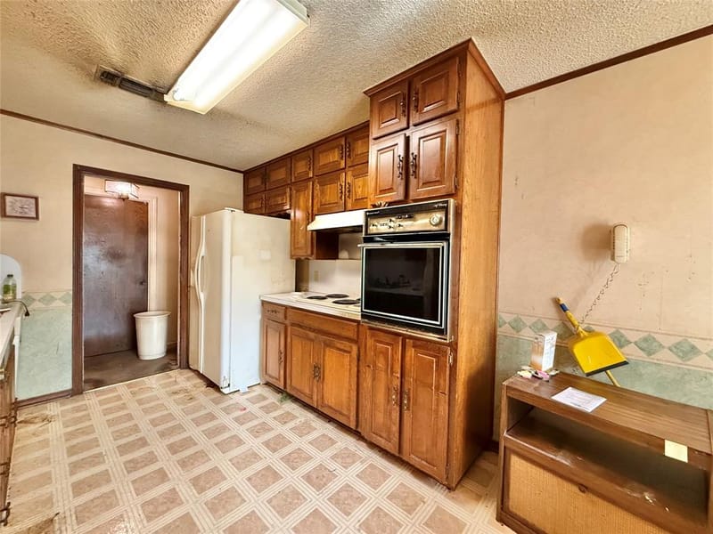3409 Pecan Circle, Bedford TX 76021 - Photo 7