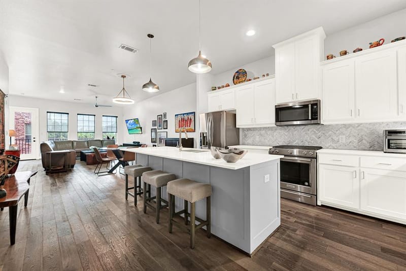 5015 Meridian Lane # 2101, Addison TX 75001 - Photo 12
