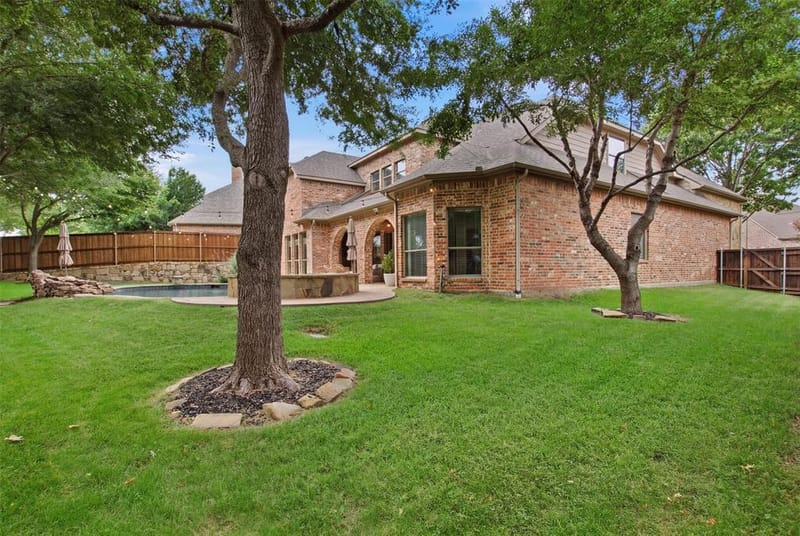 8605 Herns Meadow Lane, McKinney TX 75071 - Photo 4