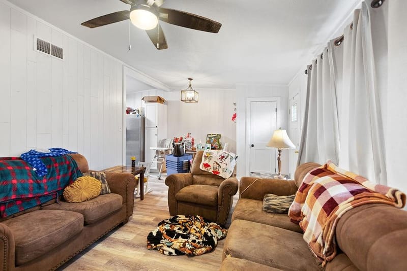 801 Oak Street, Bonham TX 75418 - Photo 15
