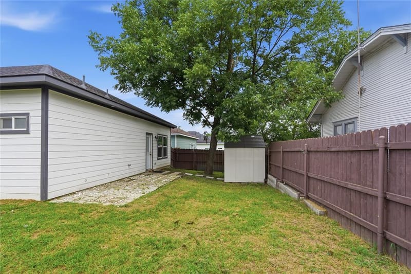 3425 Logan Street, Greenville TX 75401 - Photo 17