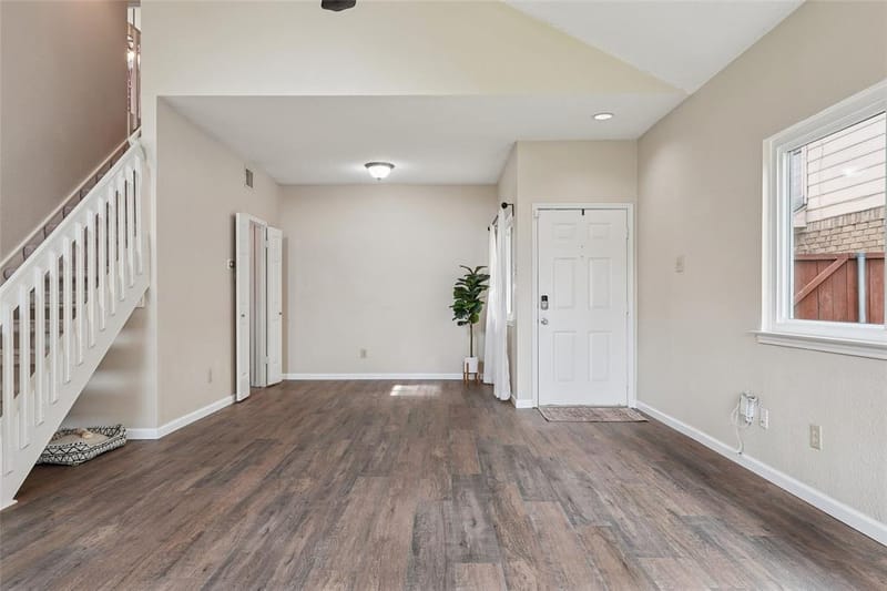 1209 Broken Arrow Trail, Carrollton TX 75007 - Photo 5