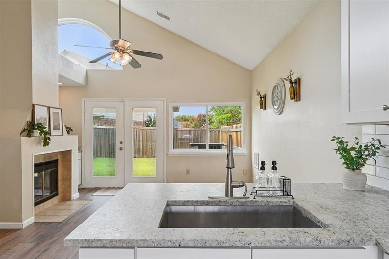 1209 Broken Arrow Trail, Carrollton TX 75007 - Photo 15