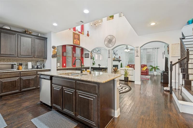 2311 Tawny Owl Road, Grand Prairie TX 75052 - Photo 6