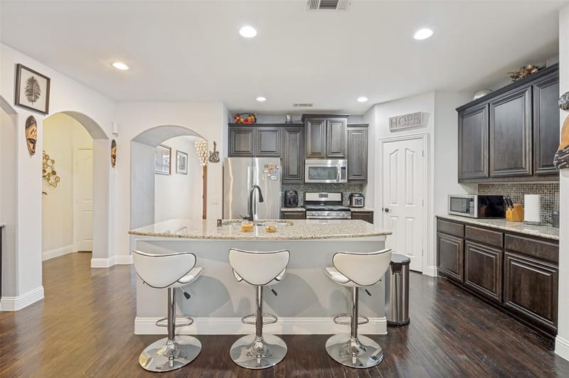 2311 Tawny Owl Road, Grand Prairie TX 75052 - Photo 8