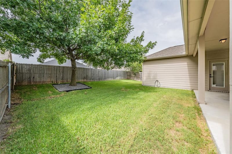 9713 Tipperary Drive, McKinney TX 75072 - Photo 7