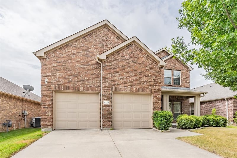 9713 Tipperary Drive, McKinney TX 75072 - Photo 3