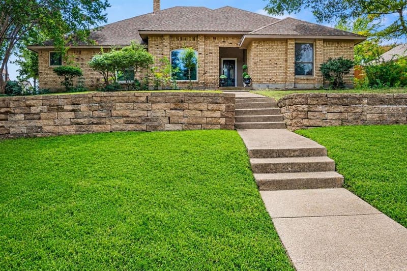 2014 Royal Crest Drive, Garland TX 75043