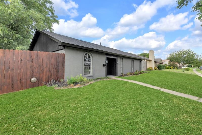 1338 Beechwood Drive, Lewisville TX 75067 - Photo 2