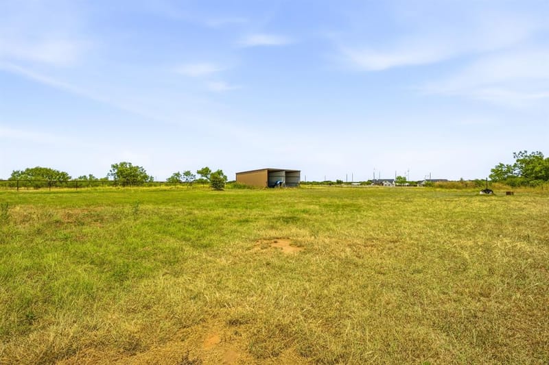 341 Wesley Chapel Road, Jacksboro TX 76458 - Photo 22