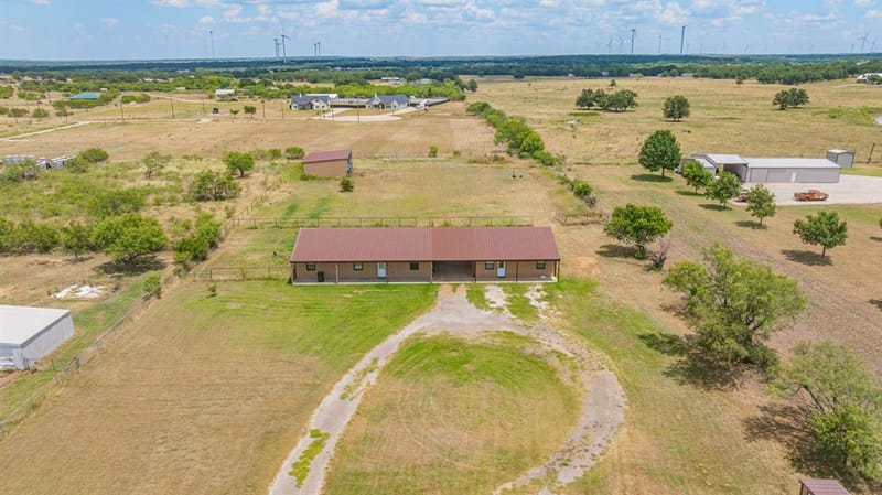 341 Wesley Chapel Road, Jacksboro TX 76458 - Photo 28