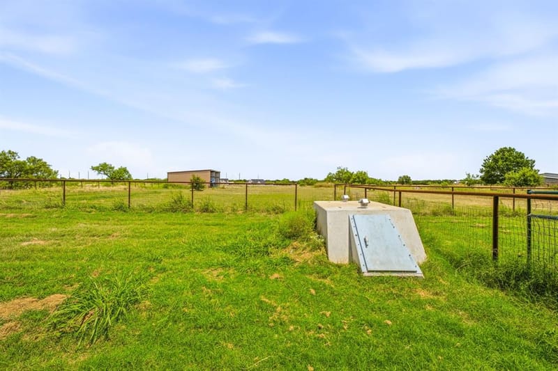 341 Wesley Chapel Road, Jacksboro TX 76458 - Photo 21