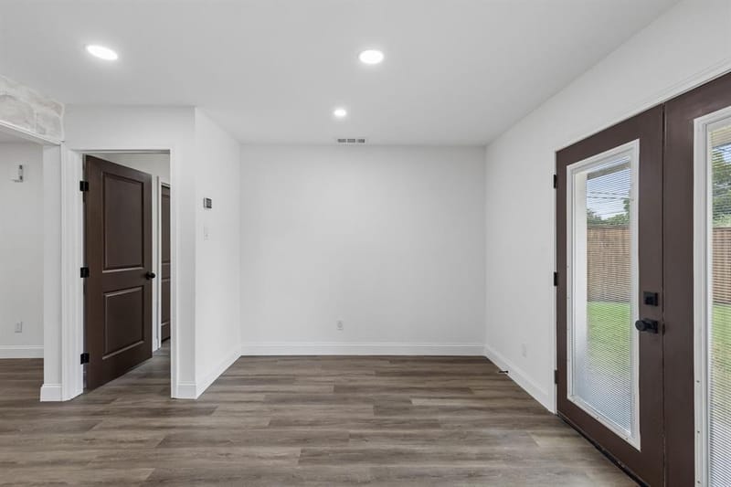 8711 Hackney Lane, Dallas TX 75238 - Photo 17