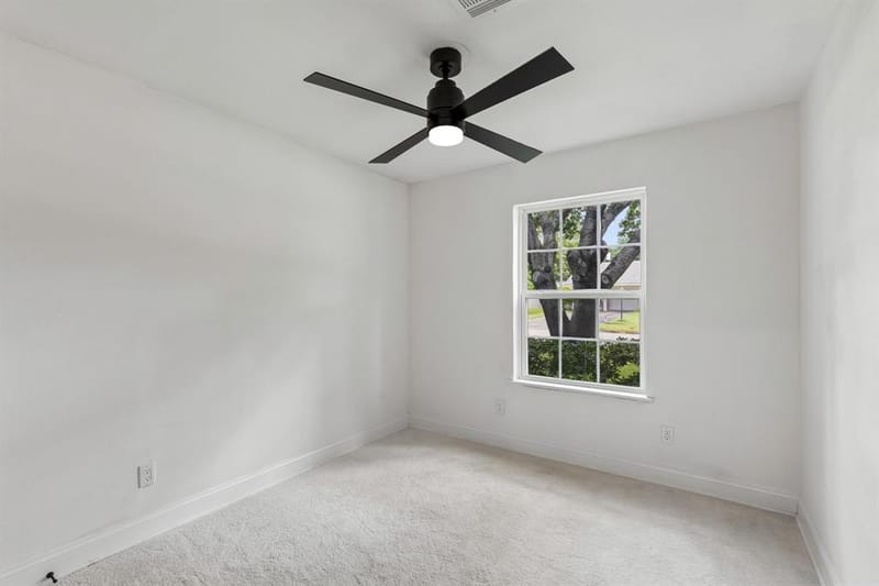 8711 Hackney Lane, Dallas TX 75238 - Photo 24