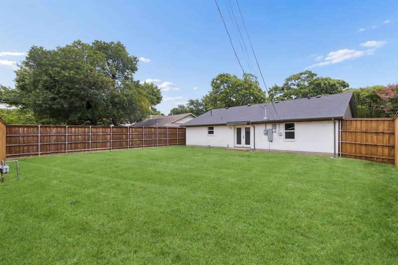 8711 Hackney Lane, Dallas TX 75238 - Photo 34